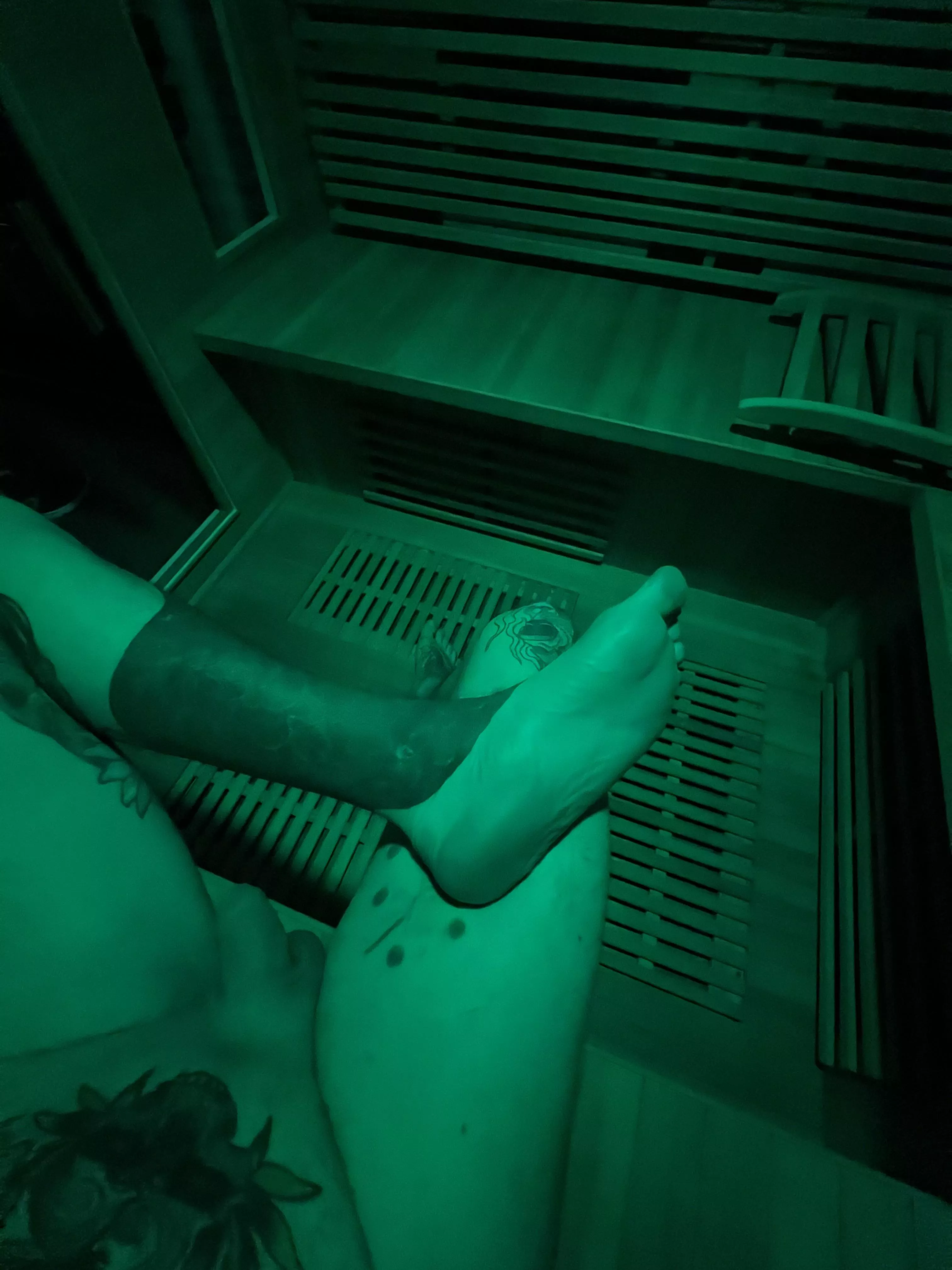 In the sauna 🦶🍆
