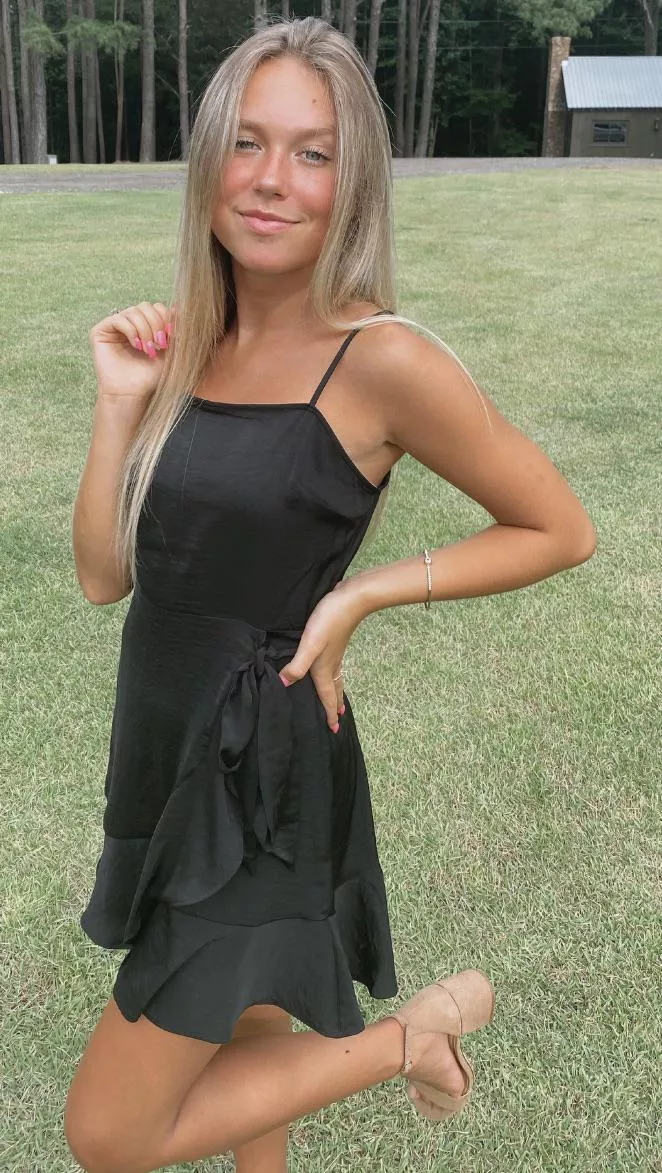 Incredibly Gorgeous In Her Little Black Dress! Incredibly Gorgeous In Her Little Black Dress!