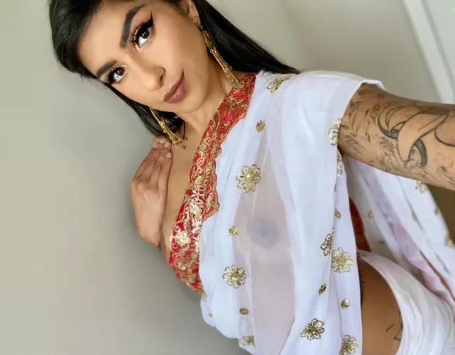 Indian girls want to be slutted out too. 🥵