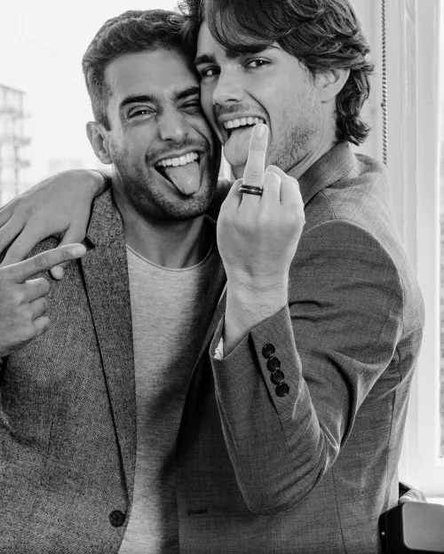 *insert Red (tv) lyric here* *insert Red (tv) lyric here*