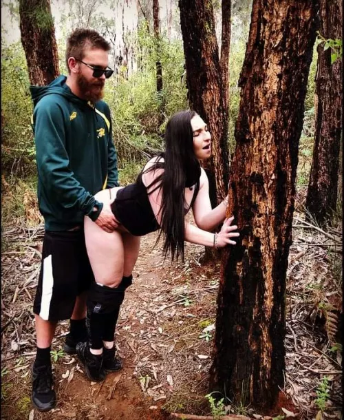Into the woods we go for a quick fuck and blow 😘🍆💦🌲🌲🌲
