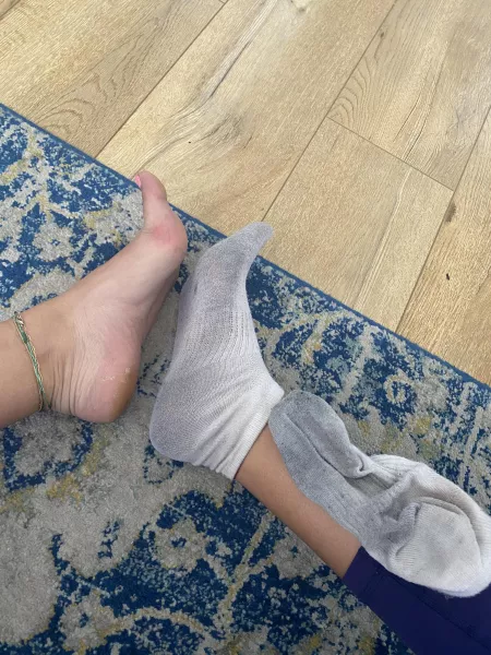 Intoxicating after 7days of wear 🤢 Even I can’t bear to smell them!