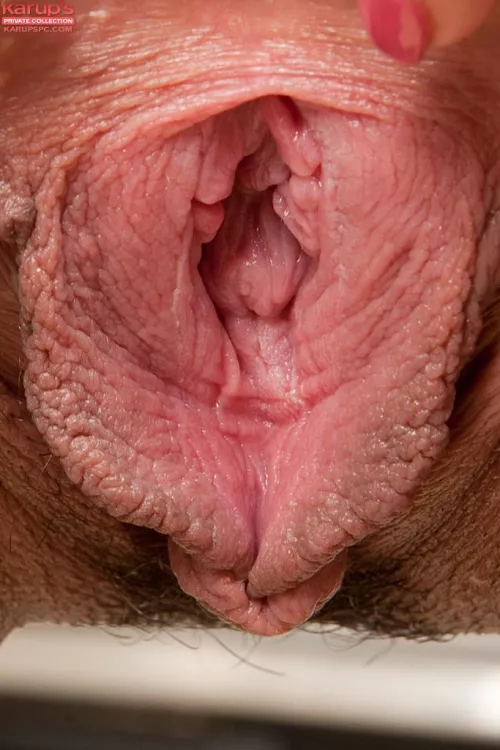 Inviting you for juicy snacks 😋