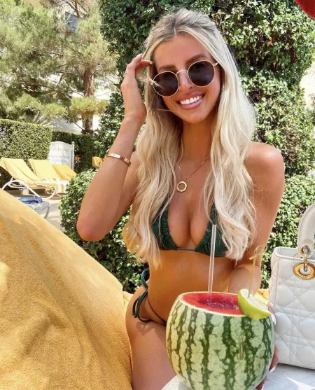 IRTR a girl from my restaurant