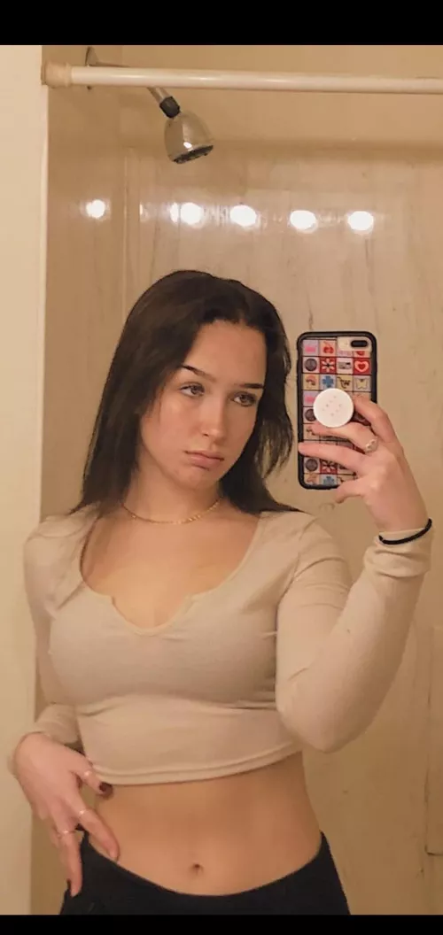 IRTR I've never met a girl that likes flirting more than she does