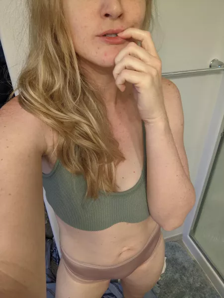 Is 32 still a good fuckable age? Is 32 still a good fuckable age?