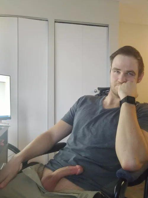 Is it Friday yet? Is it Friday yet?