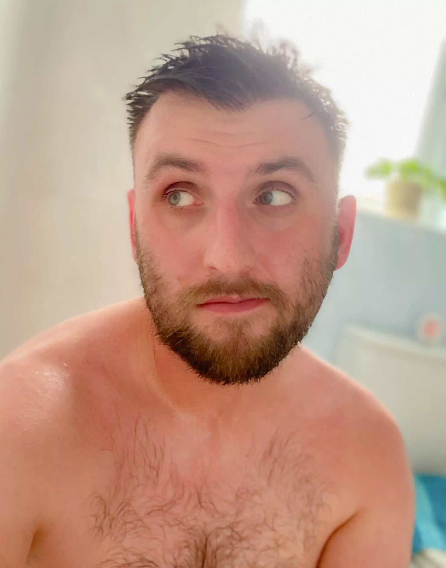 Is it just me that finds a hot bath fixes every problem?👌🏻