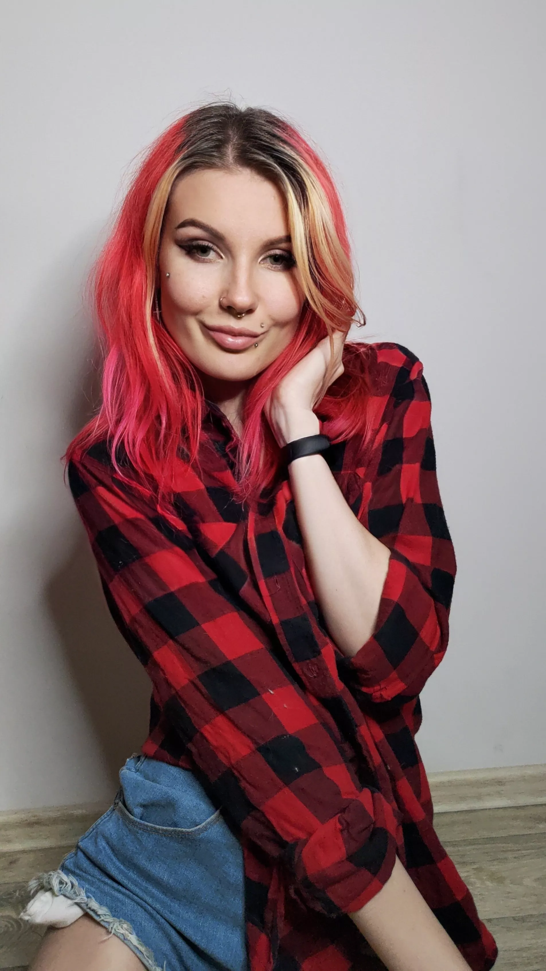 Is it time to dye my hair again? Is it time to dye my hair again?