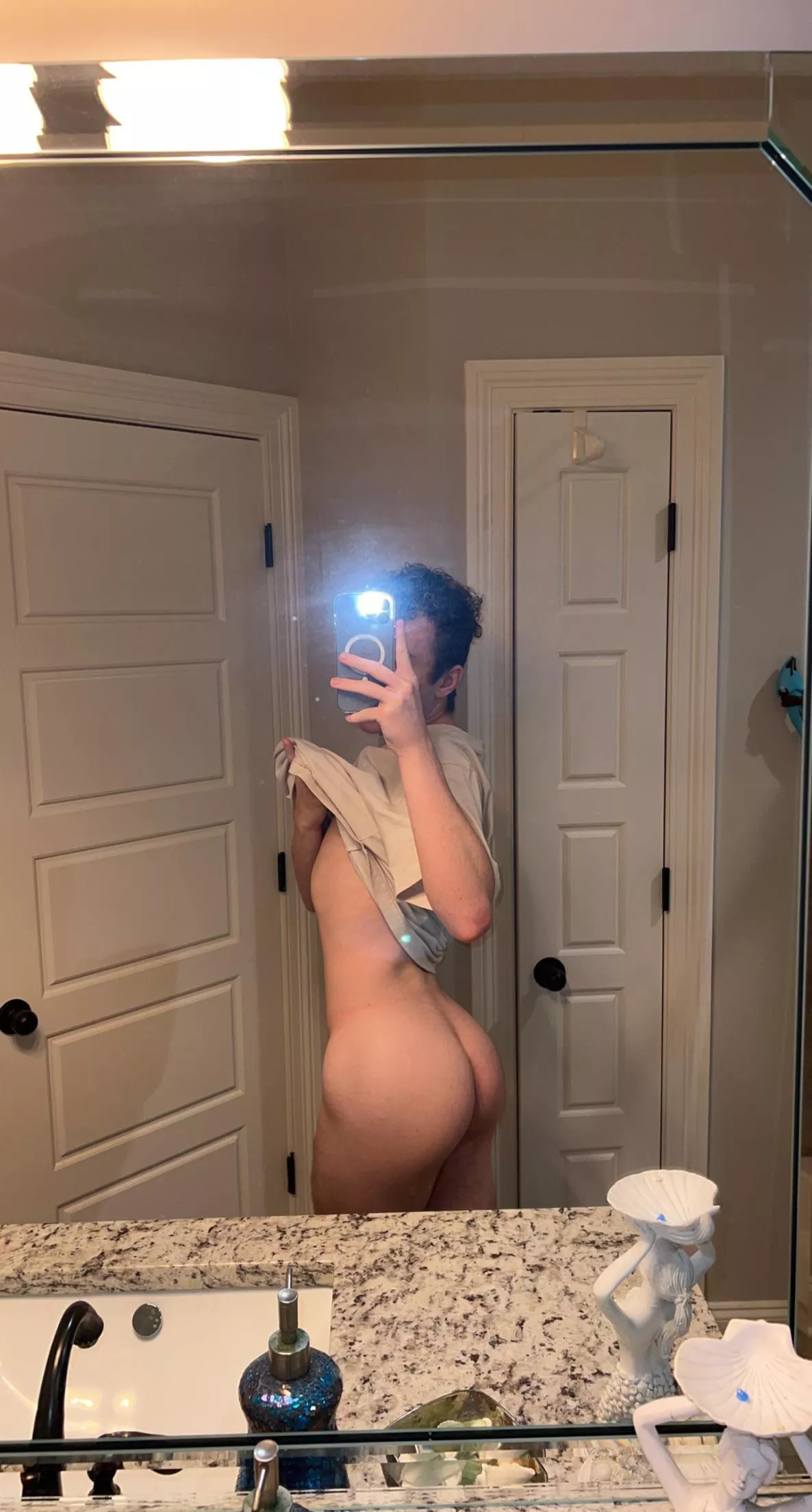 Is my butt cute?