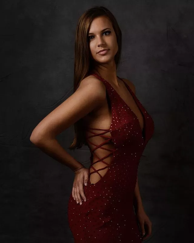 Is she doing it ight?