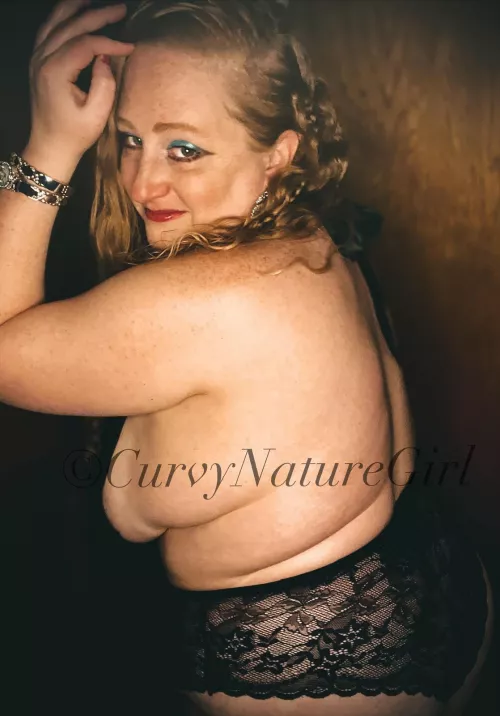 Is side boob accepted here? Is side boob accepted here?