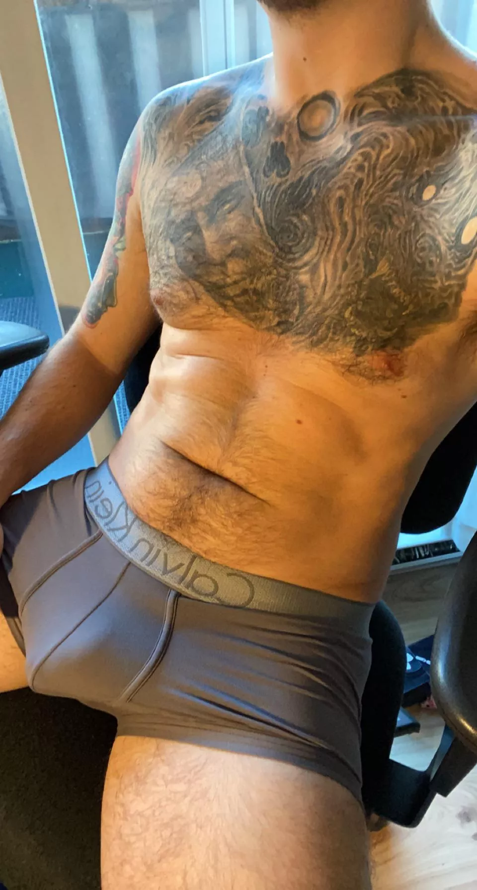 Is that a gamer body type you would be looking for ? Is that a gamer body type you would be looking for ?