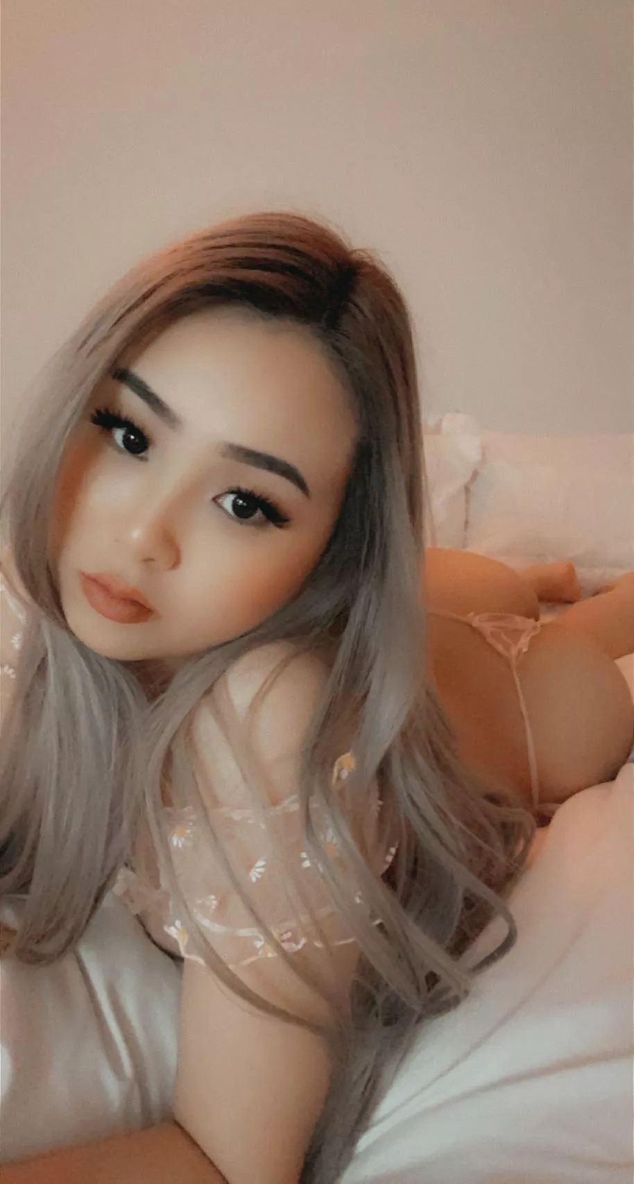 Is there something behind me? 😛