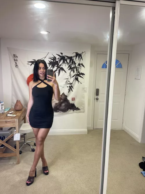 Is this acceptable for first date attire? [F]