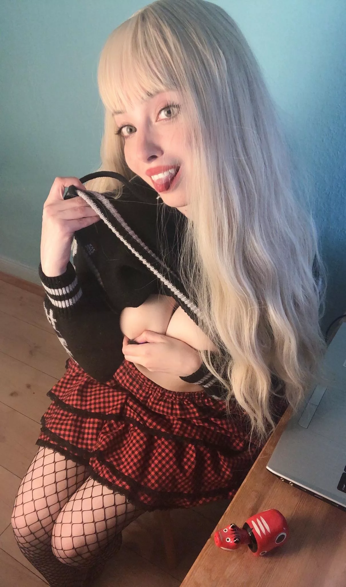 Is this big enough for a petite girl like me? Is this big enough for a petite girl like me?