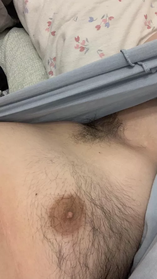 Is this chubby armpit good enough to be here? #nipslip