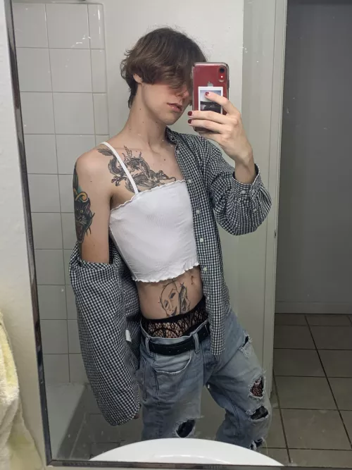 β£οΈIs this outfit wear out in public worthy?!β£οΈ β£οΈIs this outfit wear out in public worthy?!β£οΈ