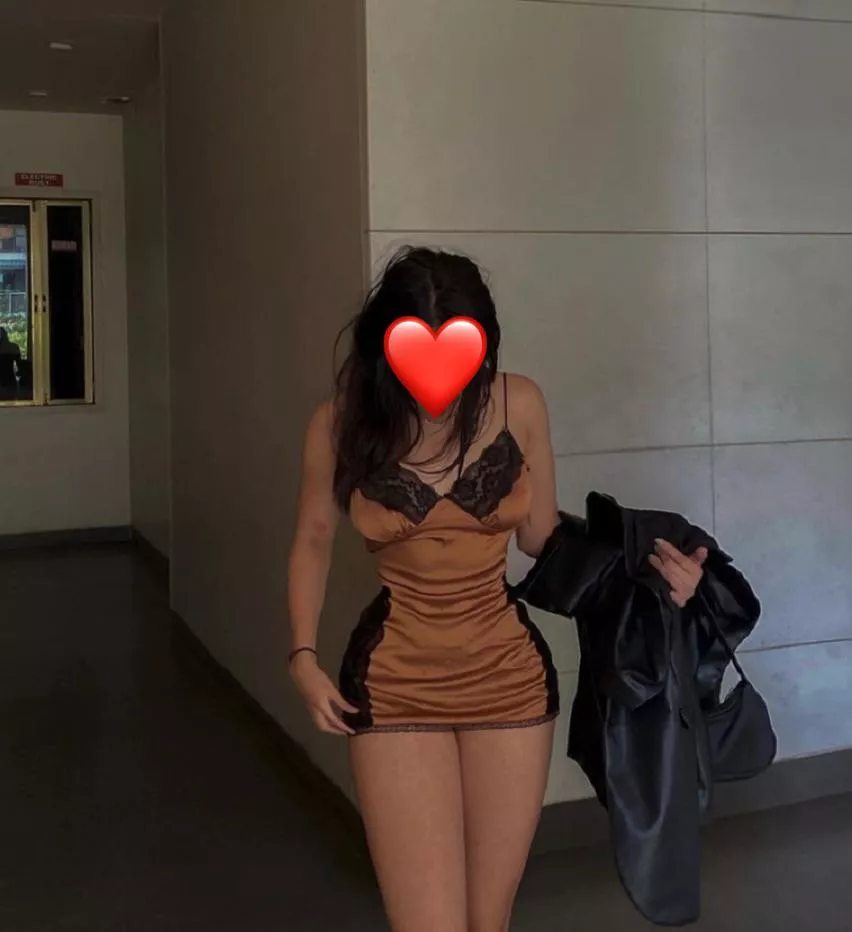 Is this the perfect length..? (18) dms open