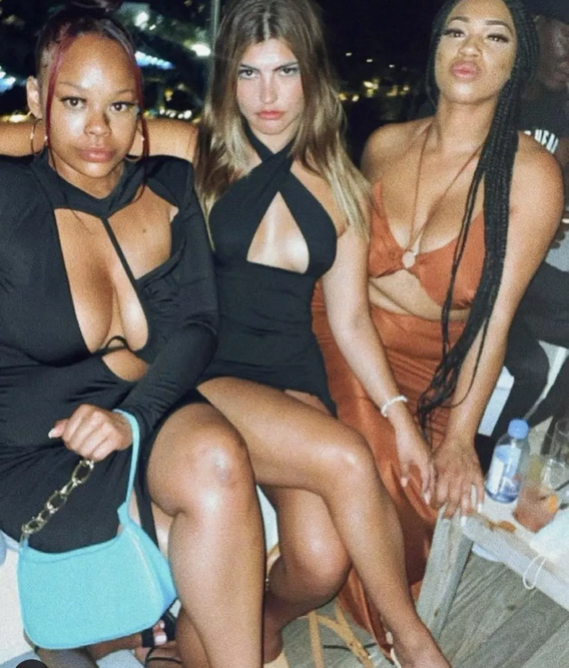 Island babes Island babes