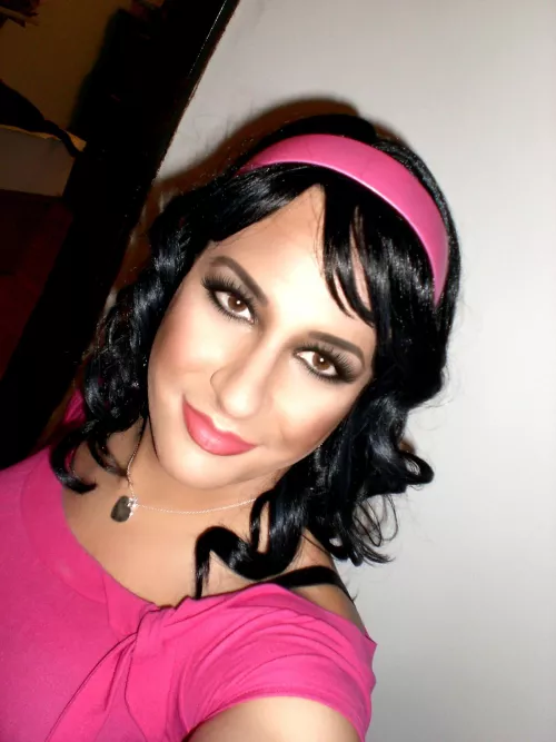Isn't she pretty in pink? Isn't she pretty in pink?