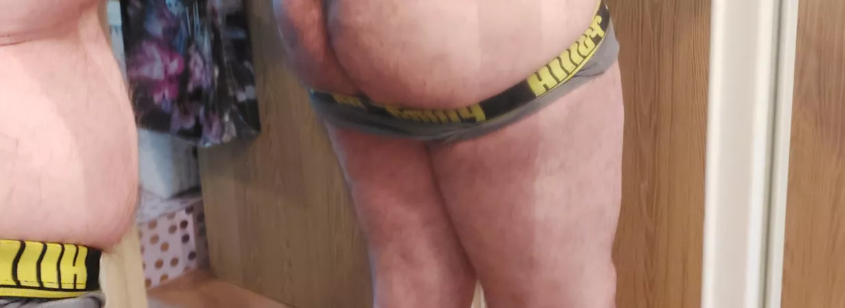 It doesn't say the briefs can't be pulled down 🤣 ok, sorry, I just wanted to moon everyone. Sorry bout that 😋 It doesn't say the briefs can't be pulled down 🤣 ok, sorry, I just wanted to moon everyone. Sorry bout that 😋