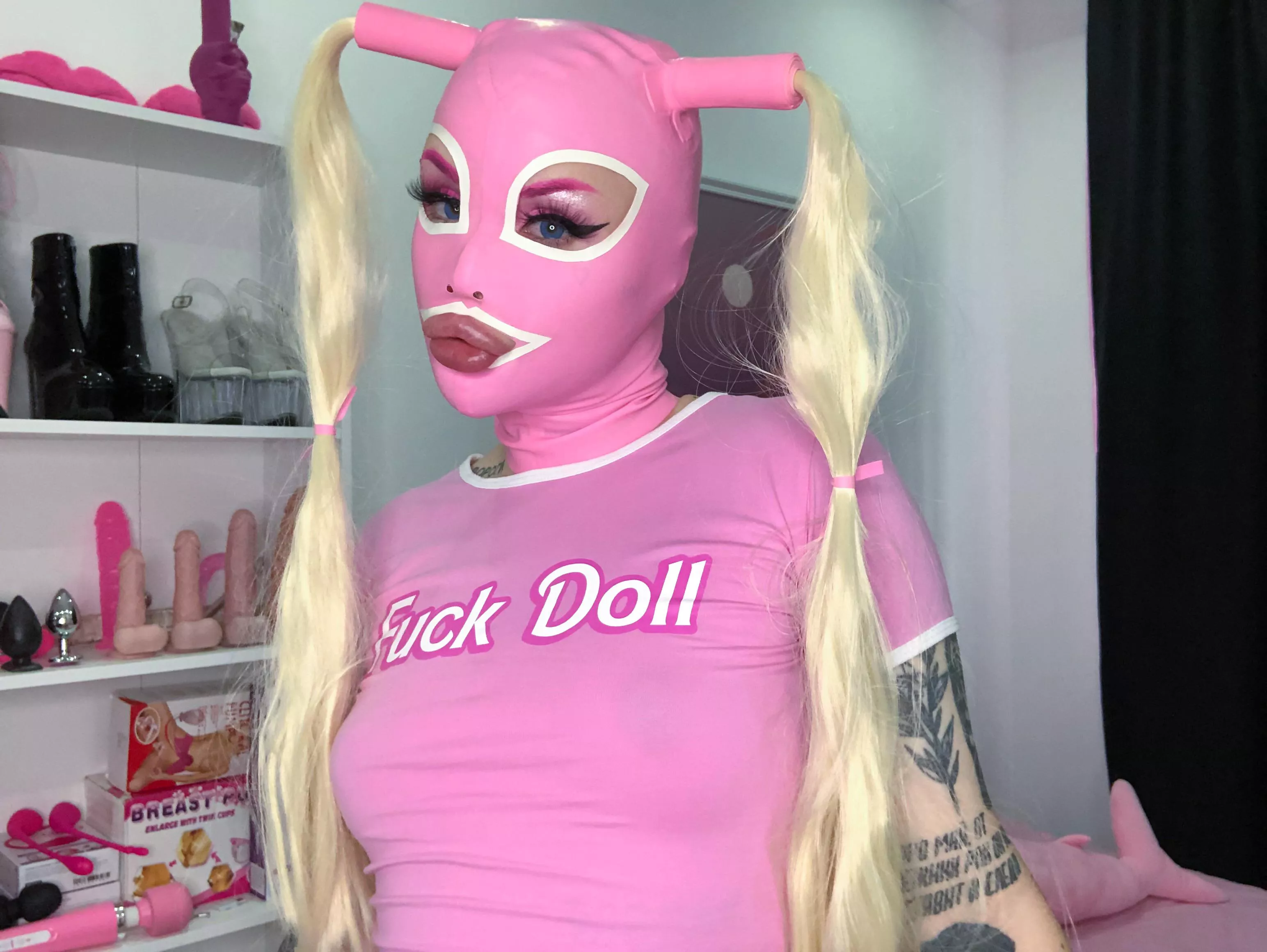 It feels so fucking good. My first latex hood It feels so fucking good. My first latex hood