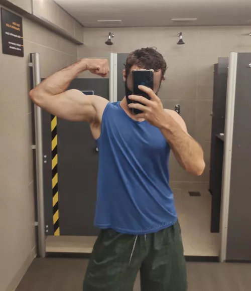 It gets so sniffy after the workout It gets so sniffy after the workout