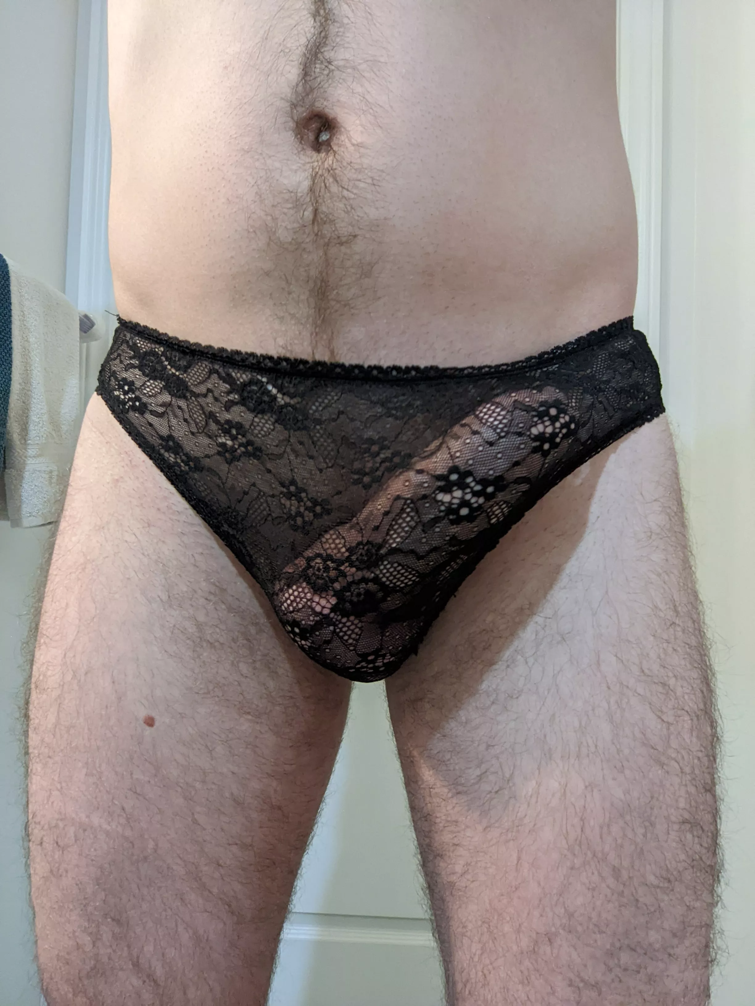 It's 2022, lace shouldn't just be gendered anymore