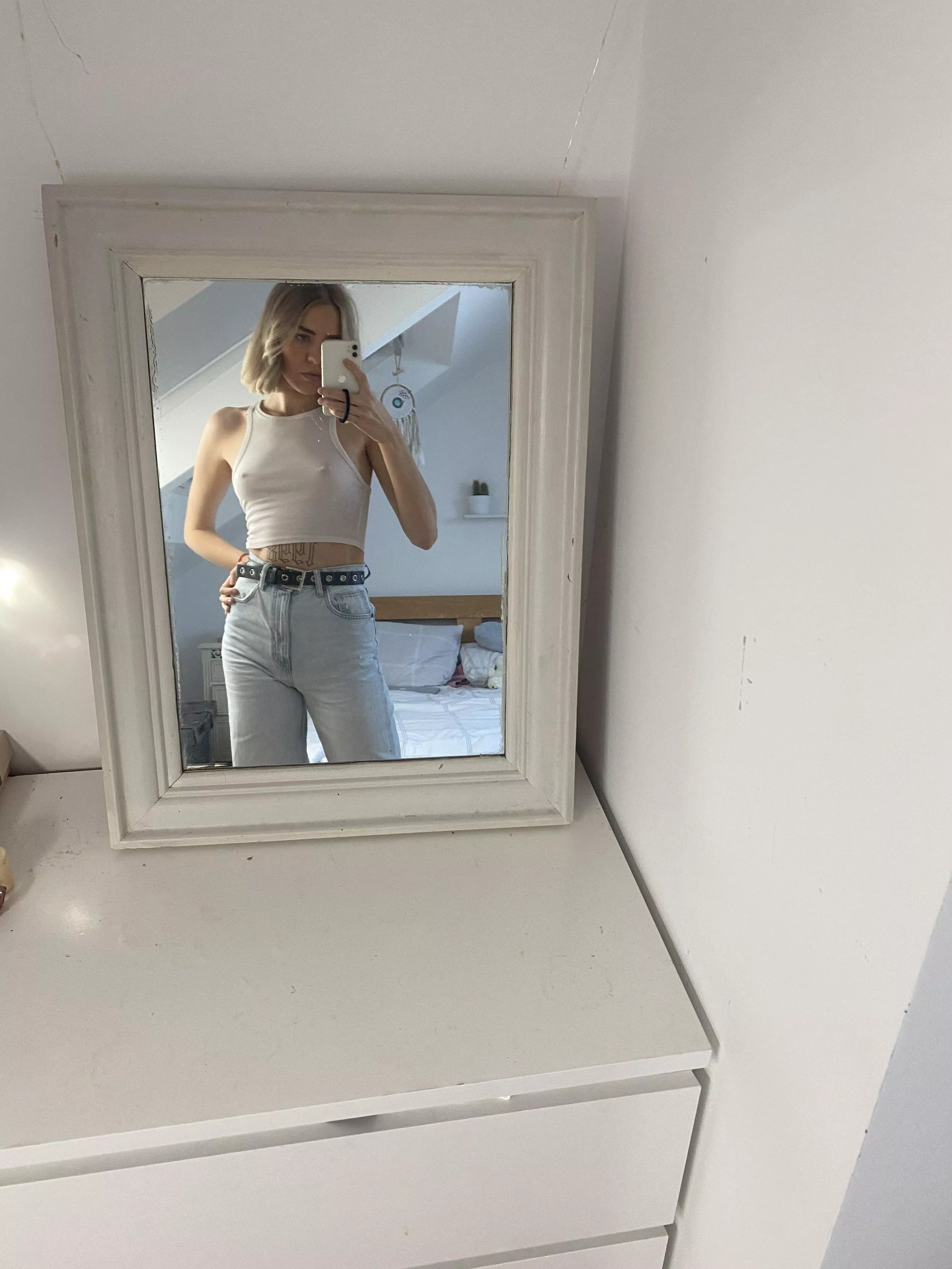 It’s a bit chilly today👀❤️ [F]