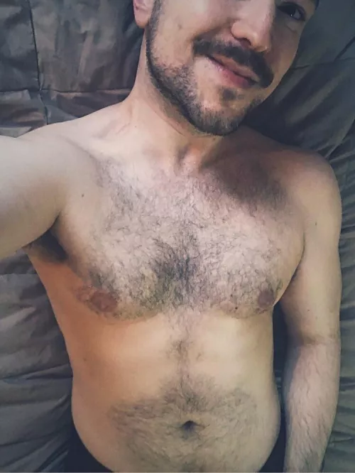 It’s a cold snowy day here in Alaska... I need someone to come keep me warm 🔥