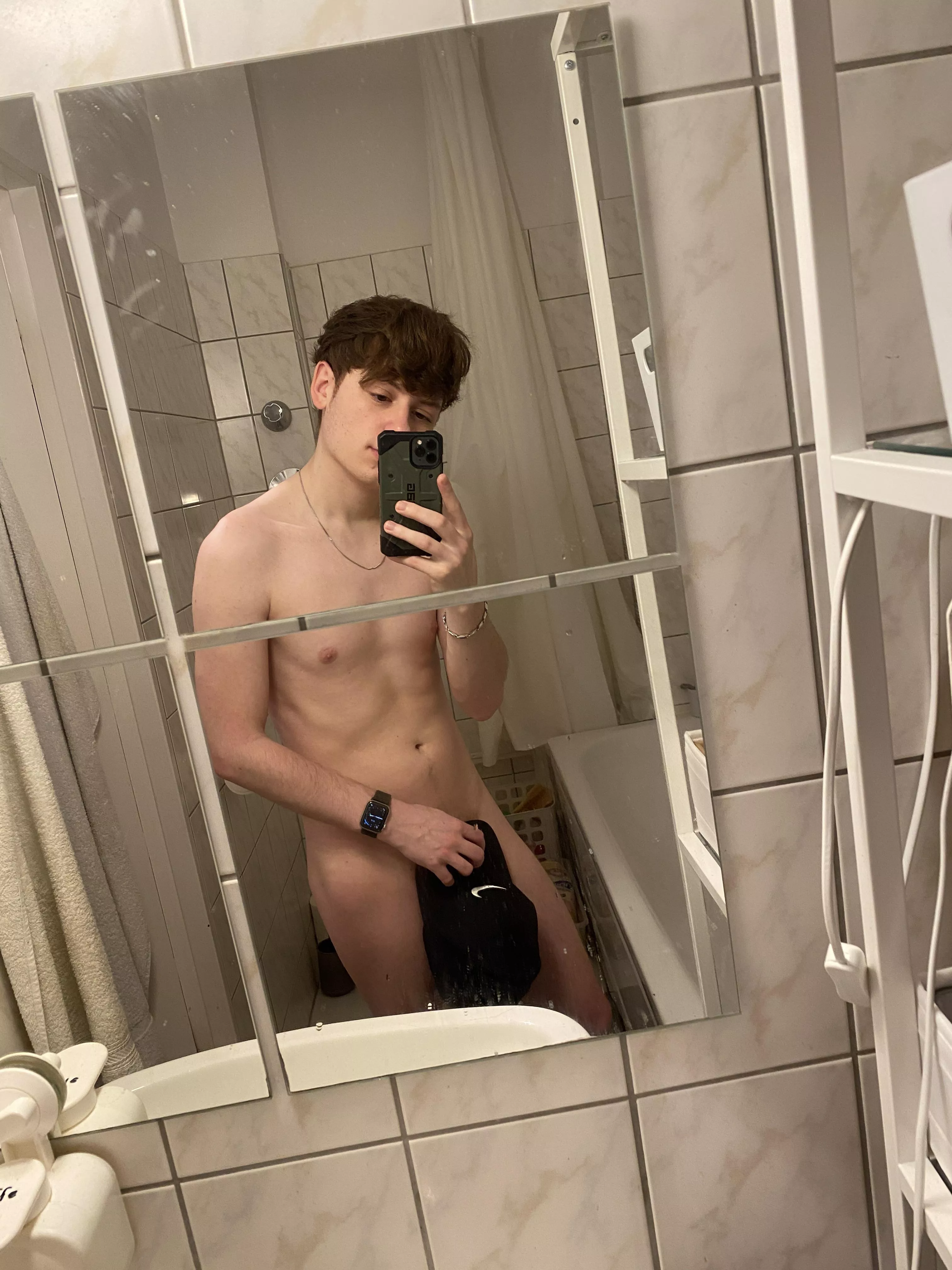 It’s a crotch grab but more accurately a crotch cap 😆🍆🧢