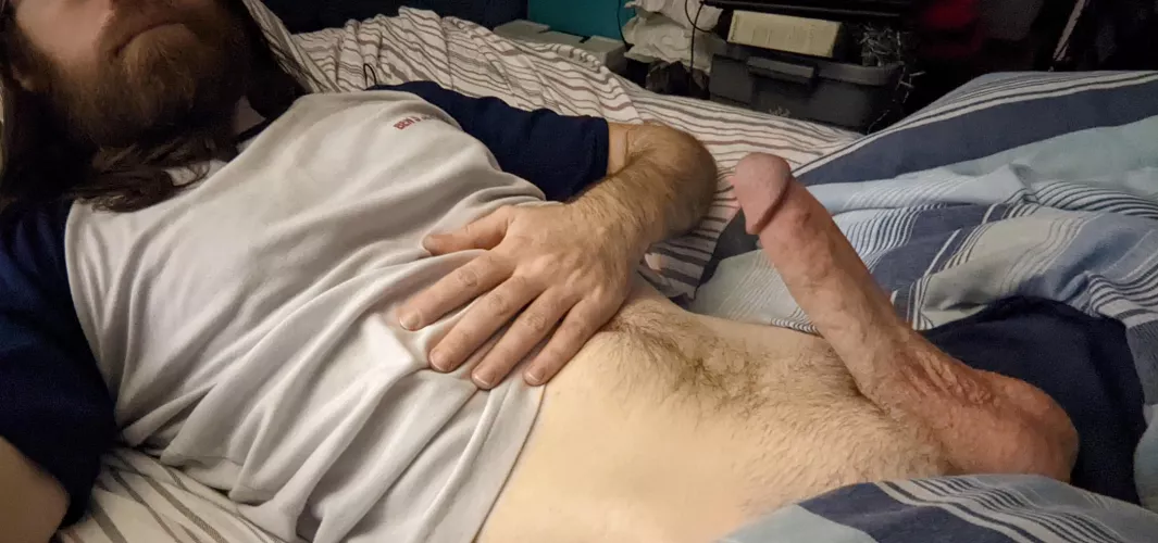 Its been a few days since I've [36] cum thanks to work and traveling for the holidays. A naturally heavy cummer who's backed up...do you think you could handle that? 😉