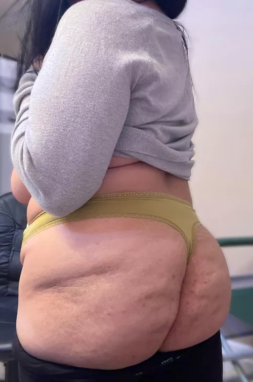 It’s definitely not the nicest ass but I still think it’s worth sharing