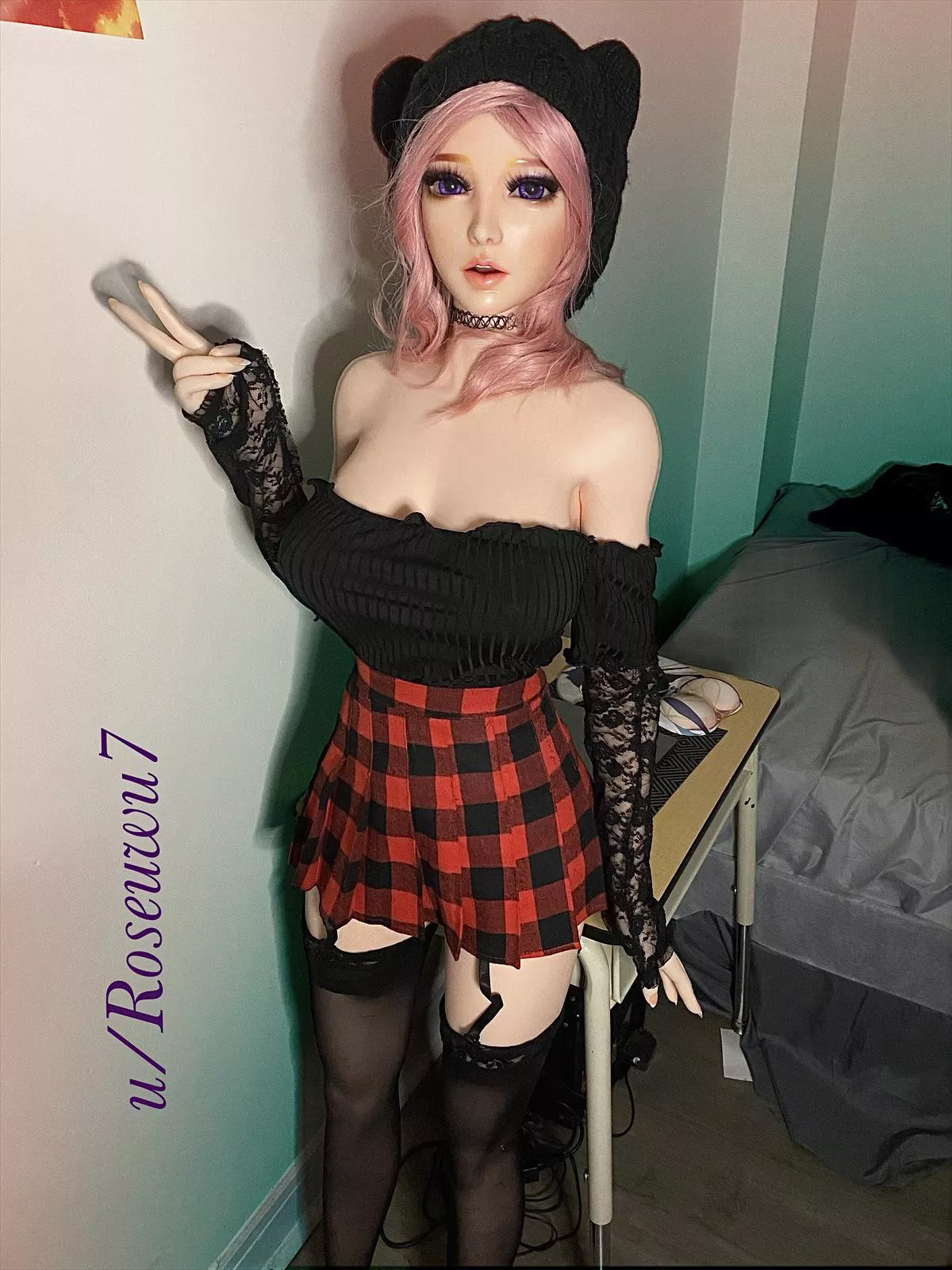 It’s Elizabeth’s one year anniversary with me and I’m so happy that she’s in my life. 💕