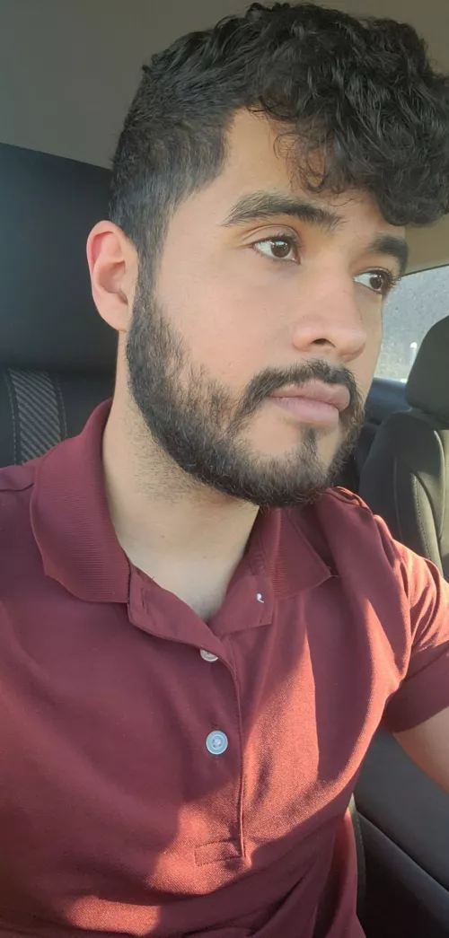 Its Fridayyyyy, time for another weekend of sleep, food, and sleep π. Who's with me? ππΎββοΈ Its Fridayyyyy, time for another weekend of sleep, food, and sleep π. Who's with me? ππΎββοΈ