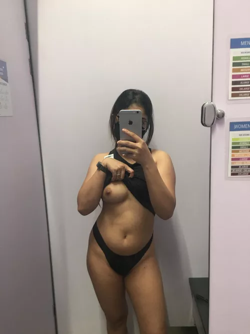 It’s hard to take the pics by myself, would YOU mind to assist me please? It’s hard to take the pics by myself, would YOU mind to assist me please?