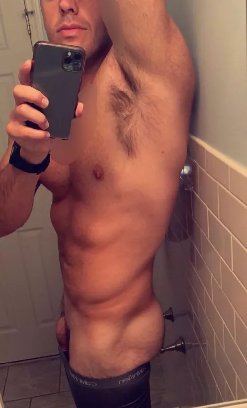 It’s hump day. Any pegging fans wanna celebrate?