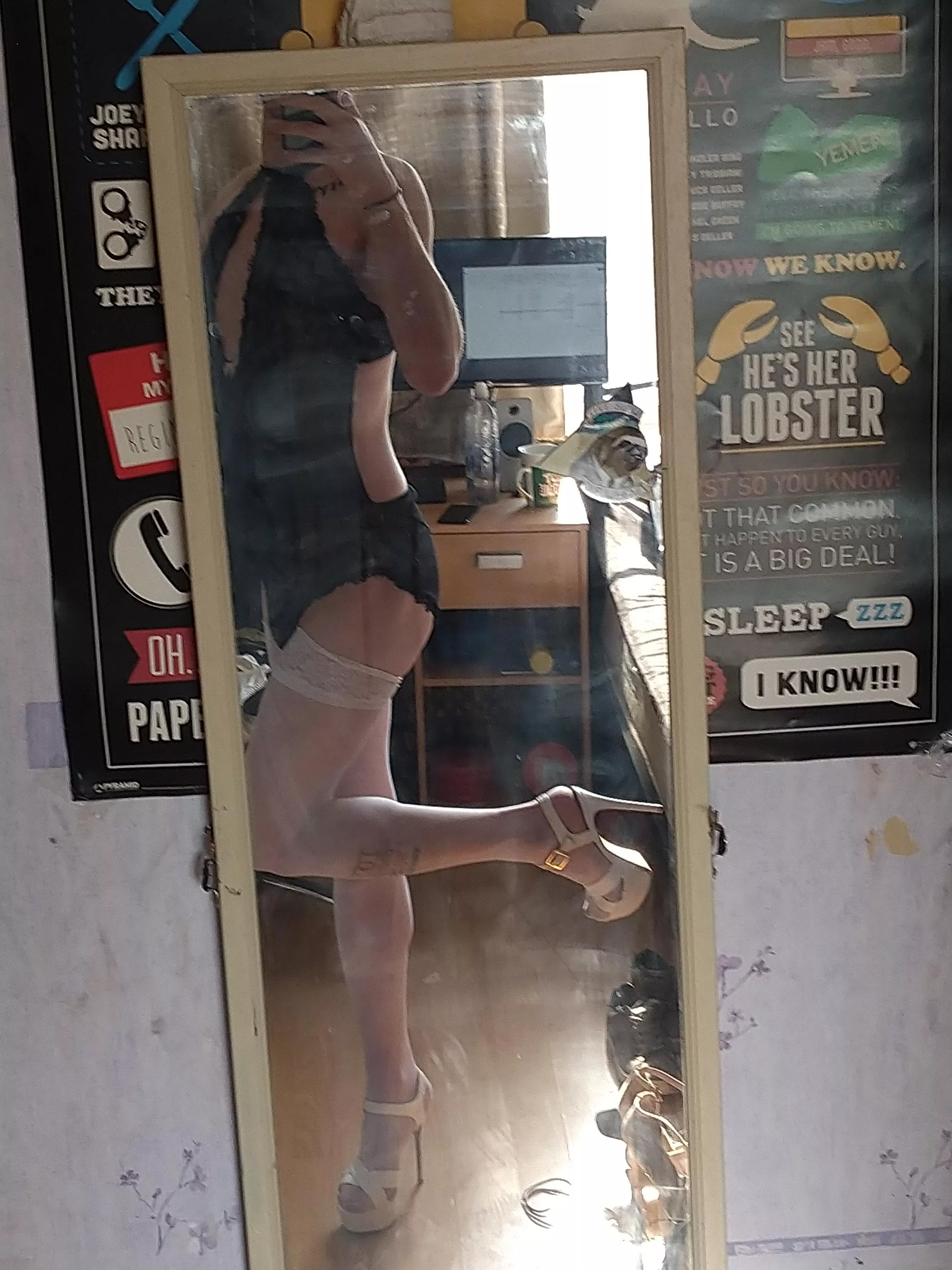 Its my day off so I'm spending it as a girl. Gonna have do much fun