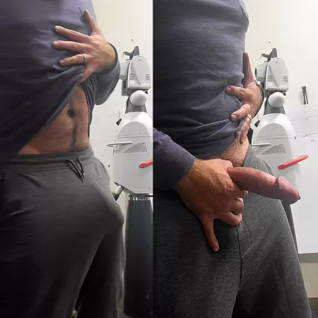 It's my favorite time of year!!!! Grey sweats season!!!! More 2 CUM!! It's my favorite time of year!!!! Grey sweats season!!!! More 2 CUM!!