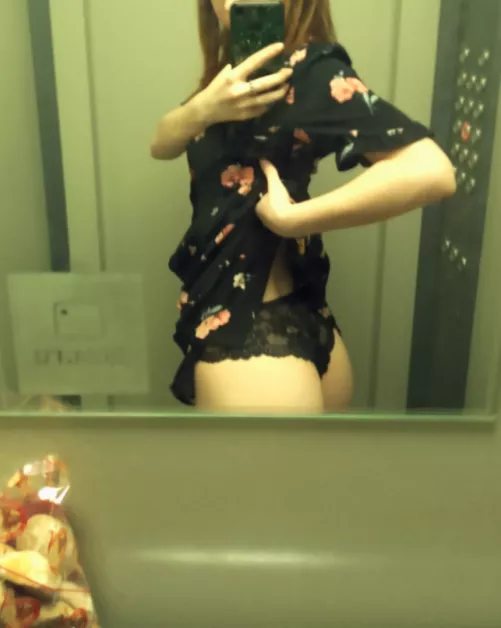 It's my first post, did my ass catch your attention?