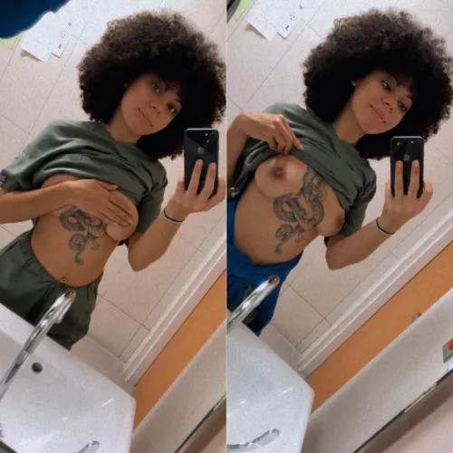 it’s no bra at work kind of day 😁