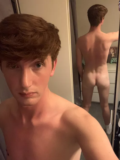 Itβs not gay if thereβs socks on right? π