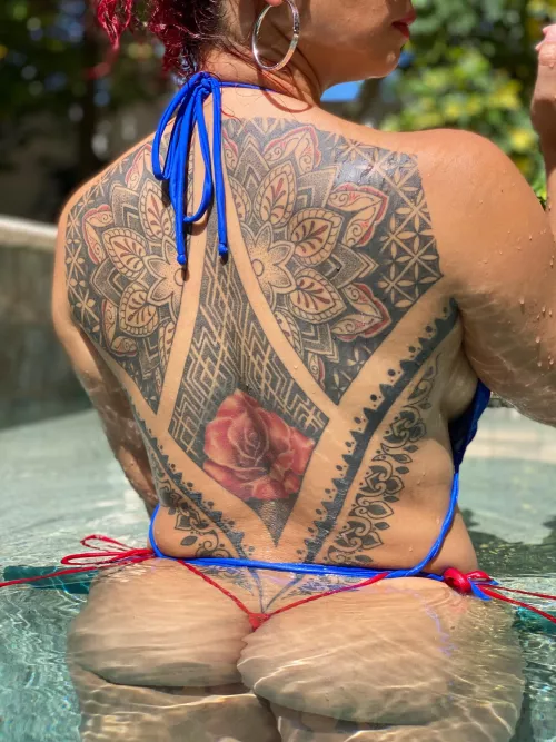 Itβs not just my assβ¦. itβs the ART. May you be hypnotized by both π (OC)