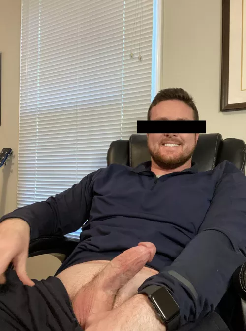 Itβs not the thickest beard but itβs a beard nonetheless