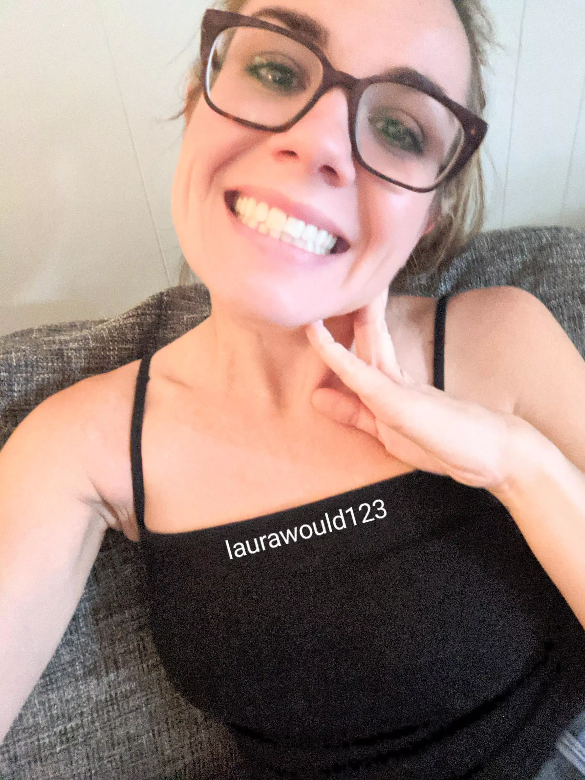 It's officially my 2 year sobriety date!!! 🥰