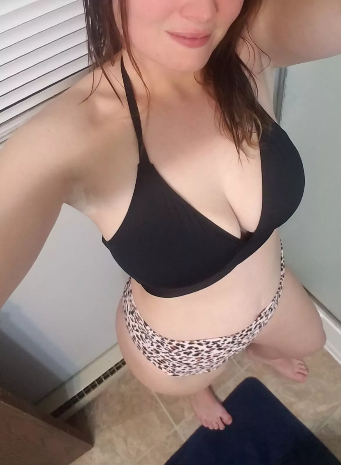 It's so cold today! I meed to live in place where its swimsuit weather all year! It's so cold today! I meed to live in place where its swimsuit weather all year!