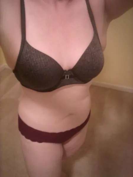 It's Sunday Funday- should I take the rest off and have some fun? Let me know and I may repost😋😘