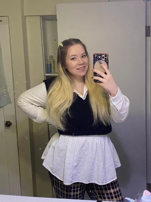 It’s taken me so long to find a personal style I’m like a mix of 90s librarian and 70s hippie lol