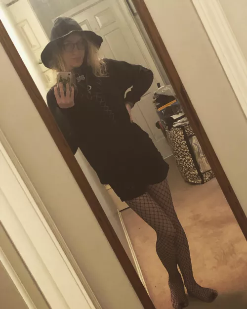 Itβs the Witching hour my friends~ Itβs the Witching hour my friends~